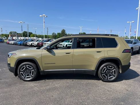 New 2026 Jeep Cherokee Limited AWD/4WD image 4
