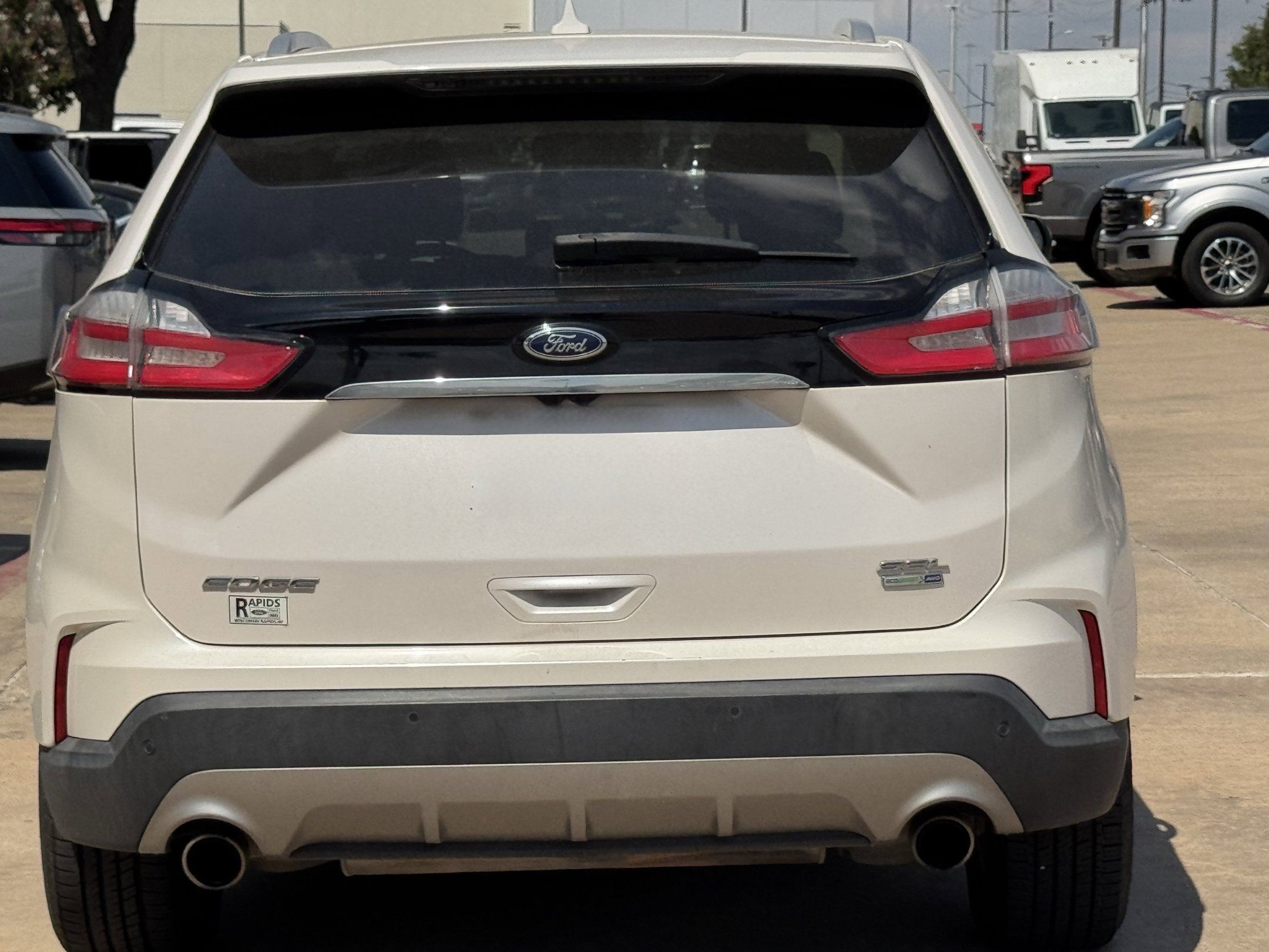 Used 2019 Ford Edge SEL w/ Cold Weather Package AWD/4WD image 6