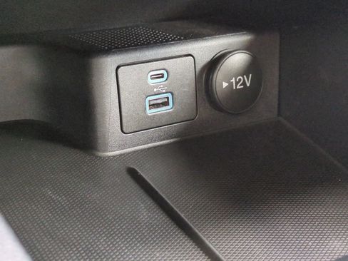 Certified 2022 Ford Escape SEL image 30