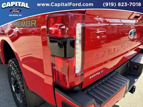 Used 2023 Ford F350 Lariat w/ Lariat Ultimate Package AWD/4WD image 15