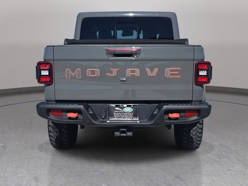 Used 2020 Jeep Gladiator Mojave image 7