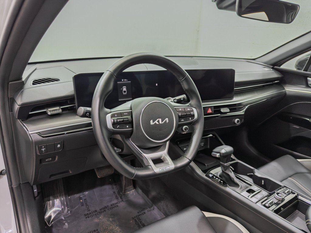 Used 2025 Kia K5 GT-Line w/ GT-Line Premium Package FWD image 13