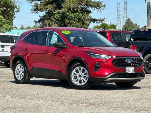 Certified 2023 Ford Escape Active FWD image 1