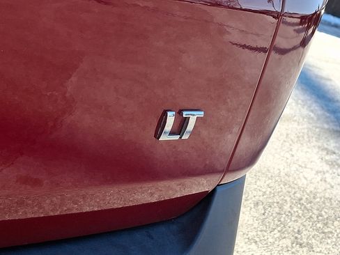 Used 2020 Chevrolet Traverse LT w/ Driver Confidence II Package image 33