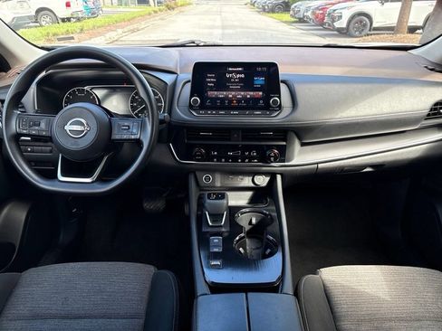 Used 2022 Nissan Rogue SV FWD image 25