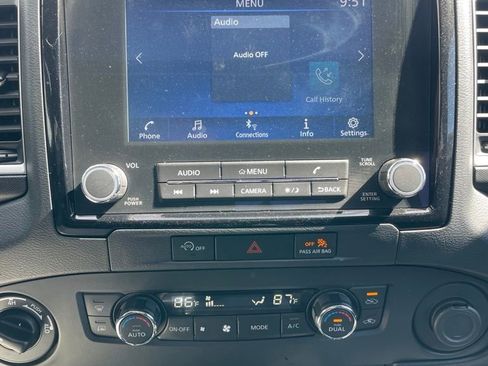 Used 2024 Nissan Frontier SL w/ Technology Package AWD/4WD image 14
