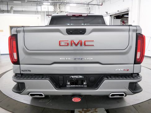 Used 2024 GMC Sierra 1500 AT4 w/ Technology Package AWD/4WD image 6