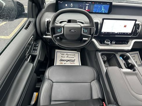 New 2025 Ford Expedition Platinum w/ Stealth Performance Package image 6