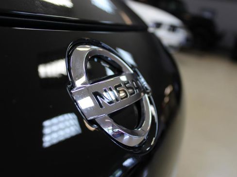 Used 2004 Nissan 350Z Touring RWD image 11