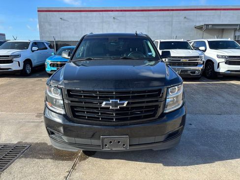 Used 2019 Chevrolet Tahoe LT w/ RST Edition RWD image 2