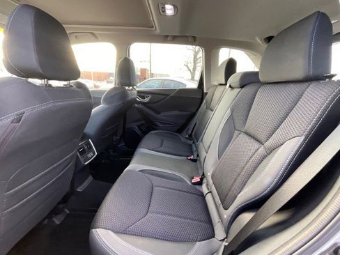 Used 2022 Subaru Forester Premium image 31