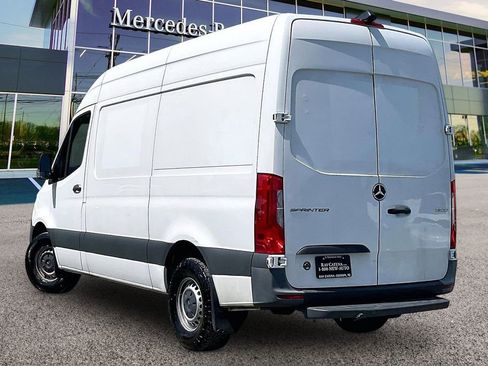 Used 2023 Mercedes-Benz Sprinter 2500 image 2