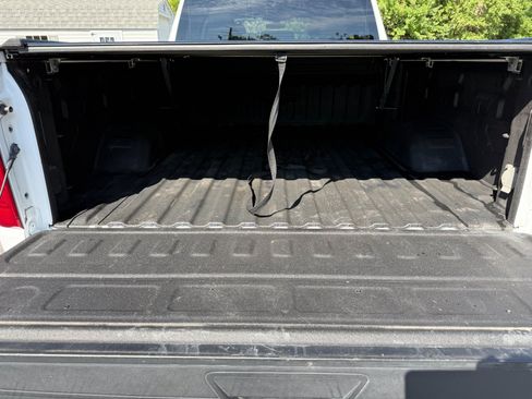 Used 2022 Chevrolet Silverado 2500 LT w/ Convenience Package AWD/4WD image 19