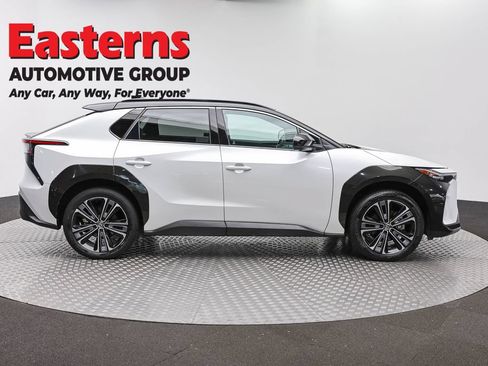 Used 2023 Toyota bZ4X AWD w/ Weather Package image 4