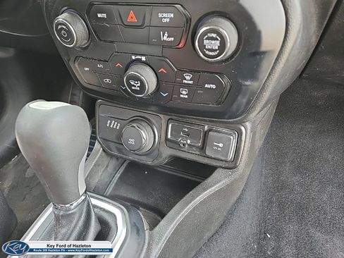 Used 2021 Jeep Renegade Sport AWD/4WD image 22
