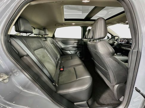 Used 2024 Nissan Ariya AWD image 27