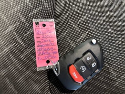 New 2026 Jeep Gladiator Mojave w/ Safety Group AWD/4WD image 31