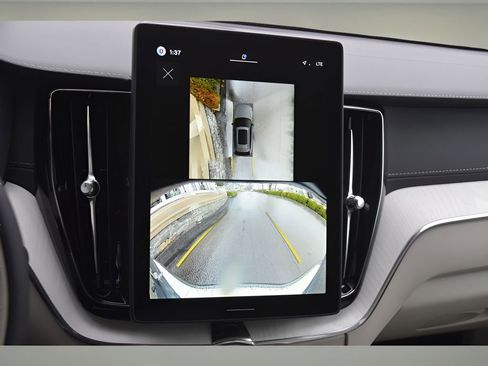 New 2026 Volvo XC60 B5 Ultra w/ Protection Package Premier image 22