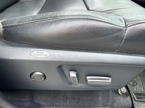 Used 2018 Toyota Tundra Limited AWD/4WD image 36