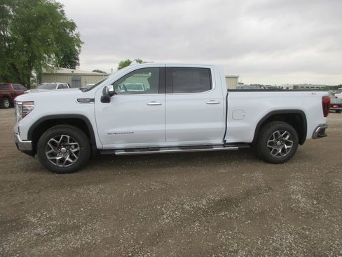 New 2026 GMC Sierra 1500 SLT w/ SLT Premium Plus Package AWD/4WD image 10