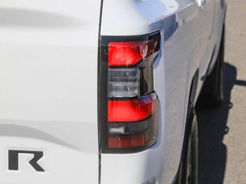 New 2026 Nissan Frontier SV w/ Tow Package RWD image 9