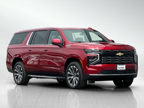 New 2025 Chevrolet Suburban High Country image 2
