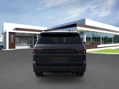 New 2026 Lincoln Navigator L Reserve AWD/4WD image 5