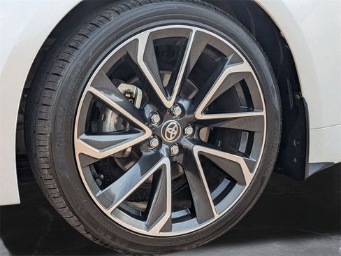 Used 2022 Toyota Corolla XSE image 31