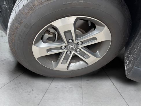 Used 2023 Honda Pilot EX-L image 44