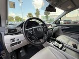 Used 2017 Honda Pilot Touring image 2