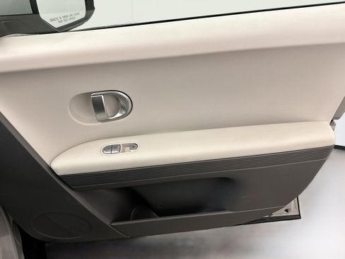 Used 2024 Hyundai Ioniq 5 SEL image 34