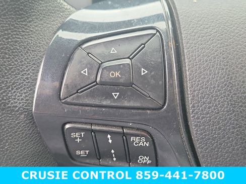 Used 2018 Ford Explorer XLT w/ Equipment Group 202A image 11