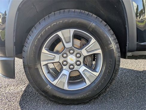 Used 2018 Chevrolet Colorado Z71 image 12