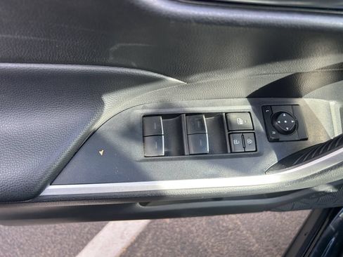 Used 2024 Toyota RAV4 XLE FWD image 11