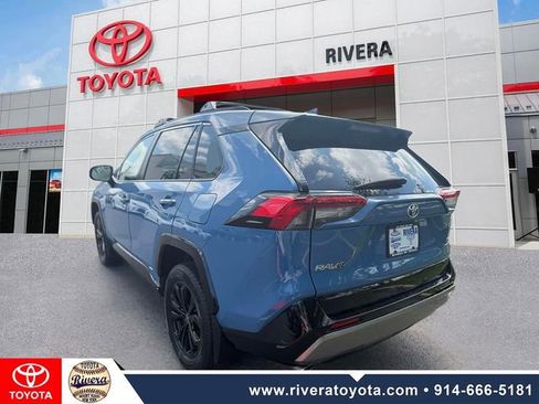 Used 2023 Toyota RAV4 SE w/ SE Grade Weather Package AWD/4WD image 6