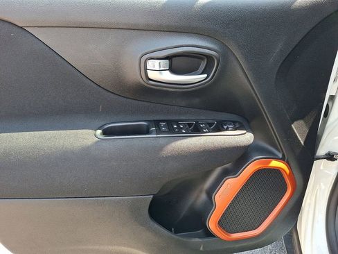 Used 2020 Jeep Renegade Sport AWD/4WD image 13