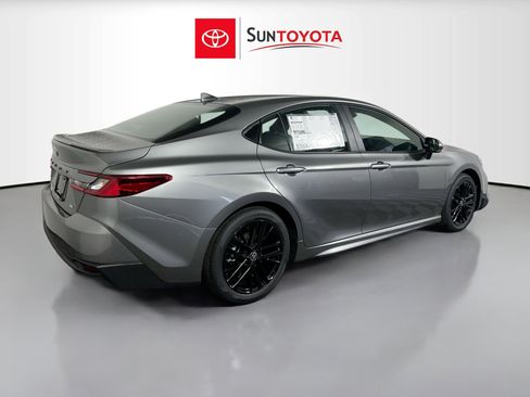 New 2026 Toyota Camry SE image 4