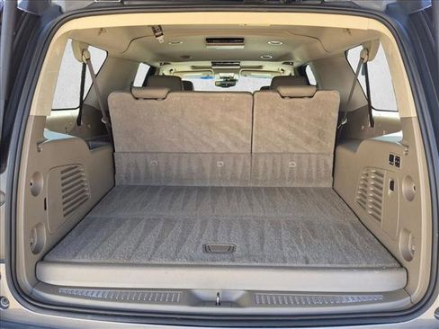 Used 2019 GMC Yukon XL SLT w/ Open Road Package RWD image 14