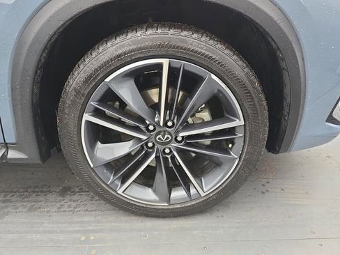 Used 2025 INFINITI QX55 Sensory image 12