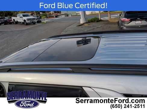 Used 2023 Ford Explorer XLT w/ Equipment Group 202A image 13