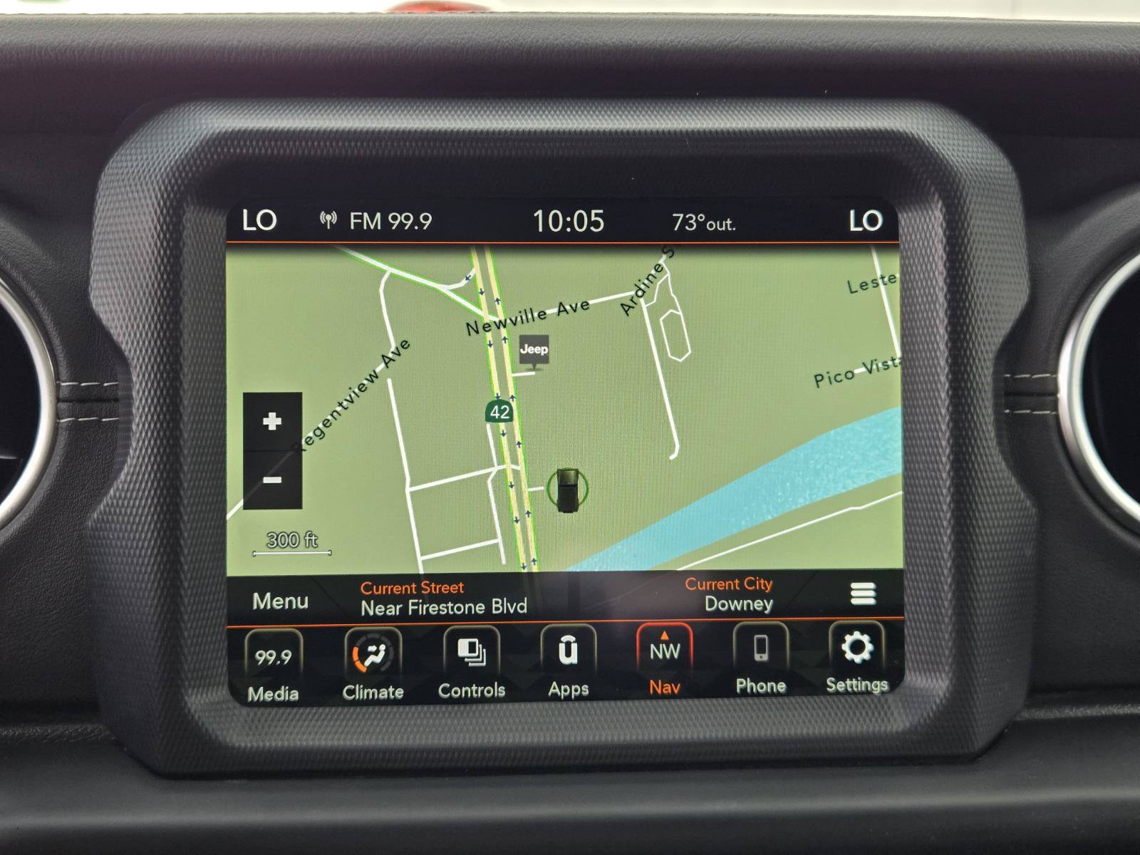 Used 2021 Jeep Wrangler Unlimited Sahara AWD/4WD image 7
