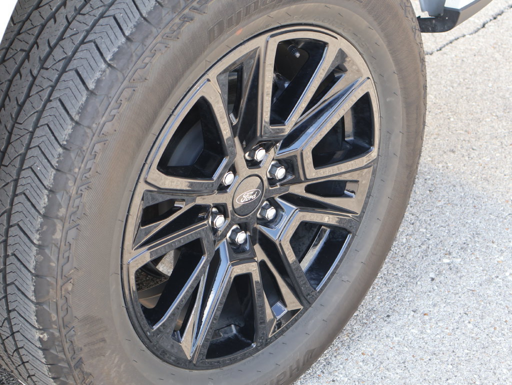 Used 2025 Ford F150 Platinum w/ Equipment Group 702A High AWD/4WD image 41