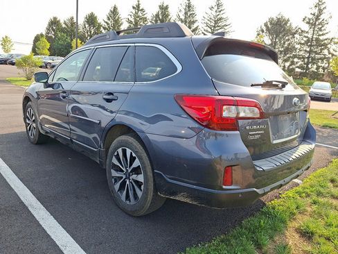 Used 2017 Subaru Outback 3.6R Limited AWD/4WD image 4
