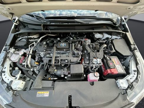 Used 2024 Toyota Corolla LE FWD image 31