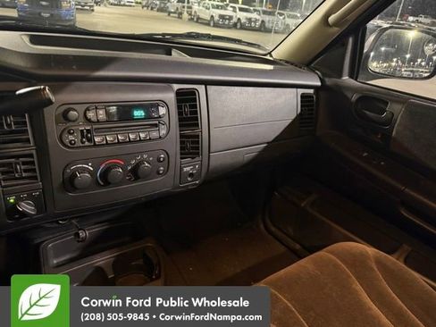 Used 2002 Dodge Dakota Sport image 8