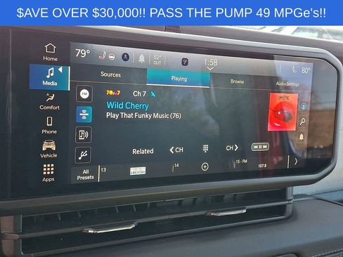 Used 2025 Jeep Wrangler Unlimited Sahara AWD/4WD image 19