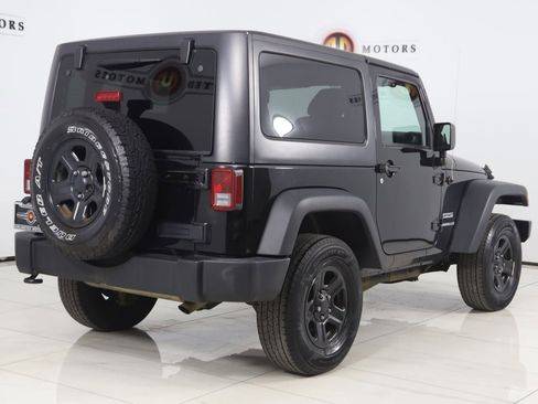 Used 2017 Jeep Wrangler Sport w/ Dual Top Group image 3