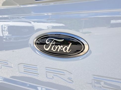 New 2026 Ford F350 Lariat w/ Black Appearance Package AWD/4WD image 10