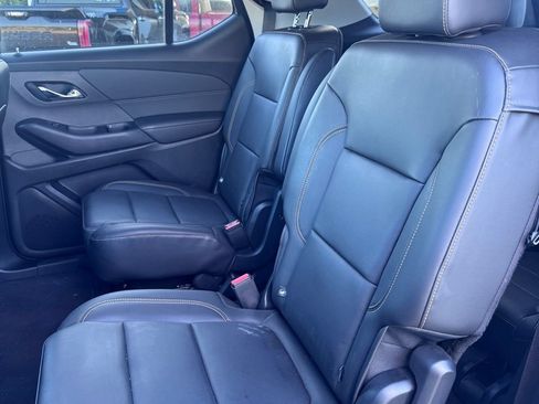Used 2021 Chevrolet Traverse RS FWD image 8