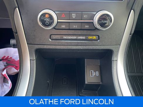 Used 2022 Ford Edge SEL w/ Sport Appearance Package image 14